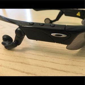 Oakley Thump 2 glasses- PLAY MUSIC GREAT CONDITION